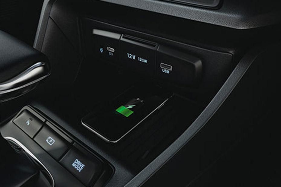 Hyundai Verna Wireless Charging Pad Image