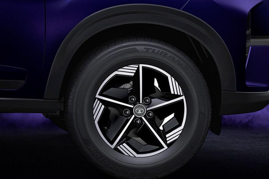 Tata Nexon Wheel Image