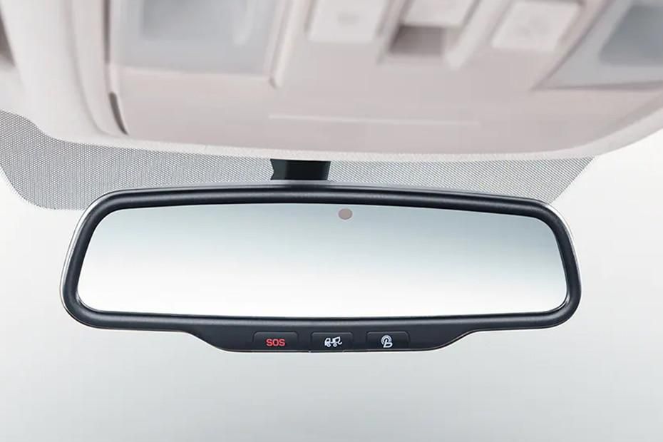 Hyundai Creta Rear View Mirror/Courtesy Lamps Image