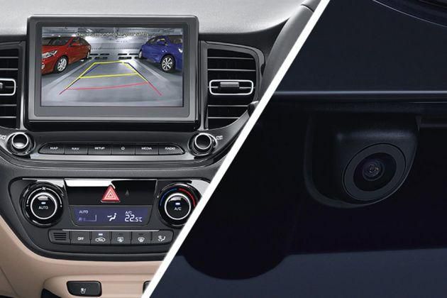 Hyundai Verna Parking Camera Display Image
